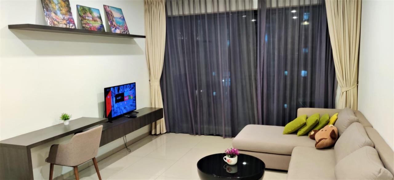 Apartment I-city【casa Impian】~wifi/netflix/parking~7pax Shah Alam