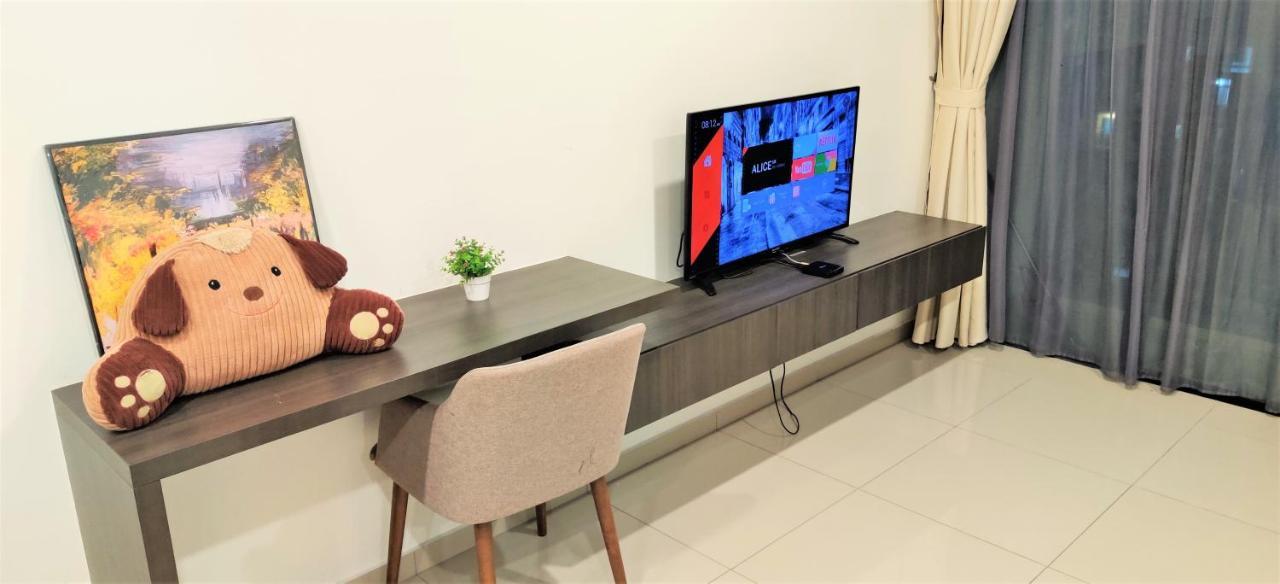 I-city【casa Impian】~wifi/netflix/parking~7pax Shah Alam